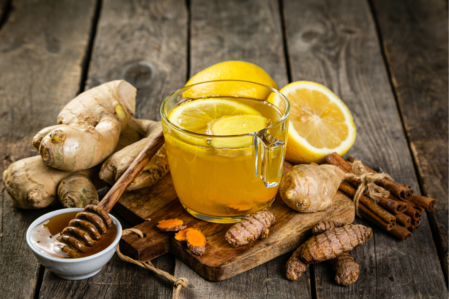 Soothing manuka honey tea for a cough or cold.